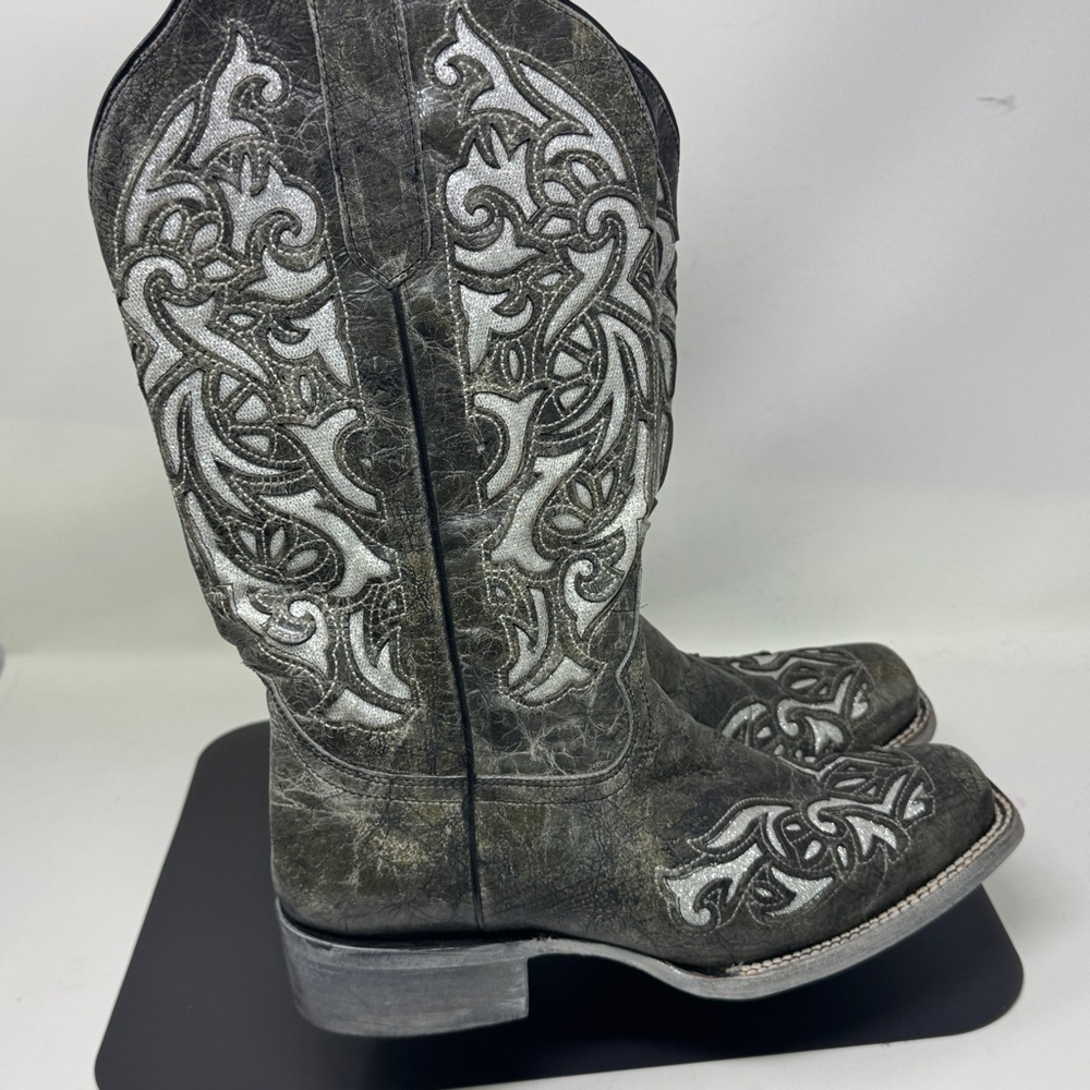J.B. Dillon Black silver Cowboy Boots size 10